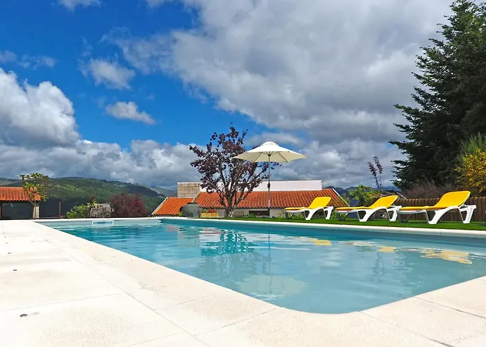 Casa Martagao Do Geres By Geres Casas 카니카다